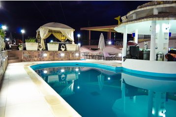 Crna Gora Privát Bar, Eksterijer